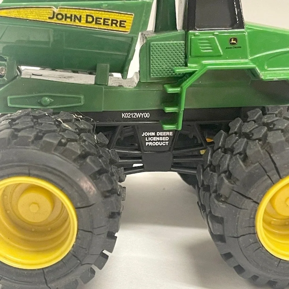 3‎ John Deere Tractor Lot Die Cast & Plastic Vintage to Modern
